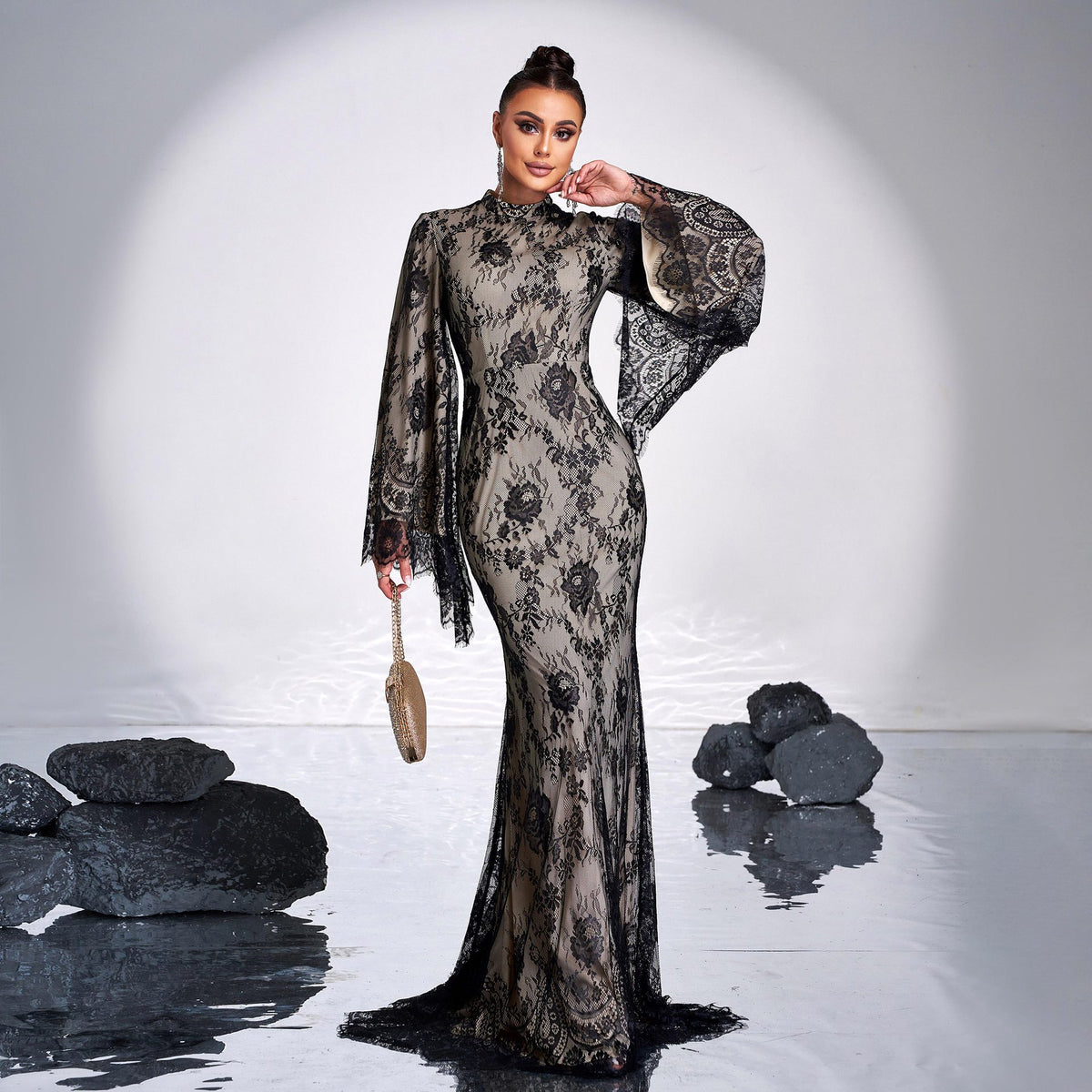 Long Sleeve Round Neck Sexy Lace Banquet Dress