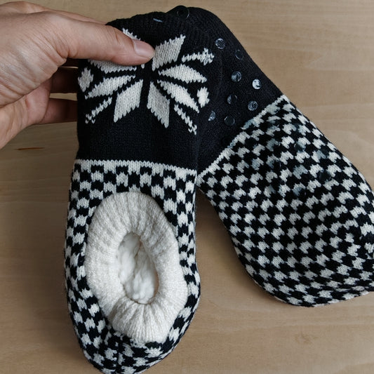 Warm And Lovely Glue-dispensing Non-slip Floor Shoes