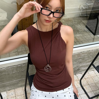 Women's Slim-fit Solid-color Sleeveless Top With A Twist Detail