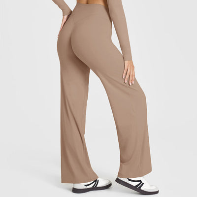 Loose Straight-leg Yoga Pants That Create A Slimming High-waisted Look