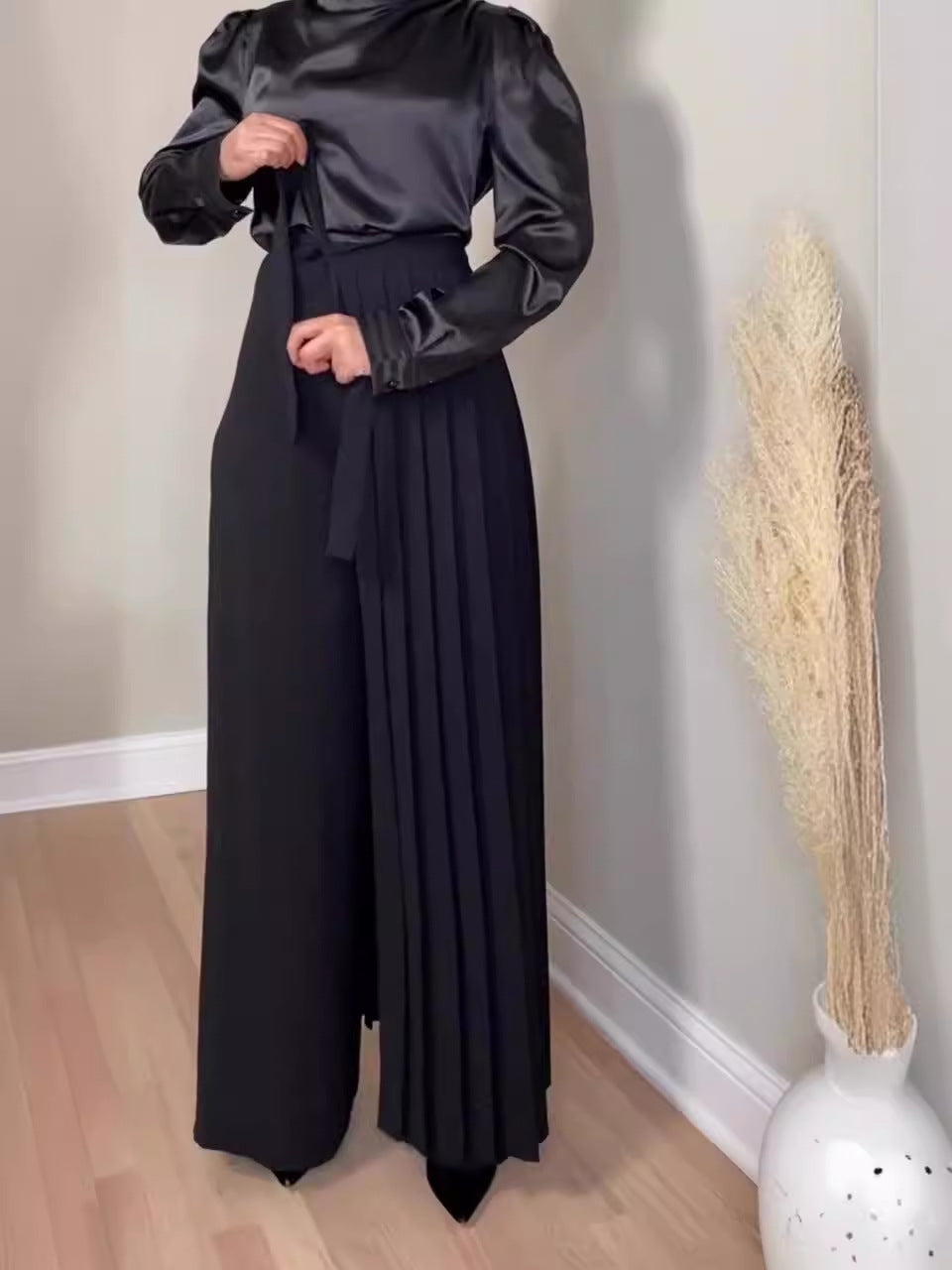 Womens Solid-Color Wide-Leg Pleated Pants With Ties
