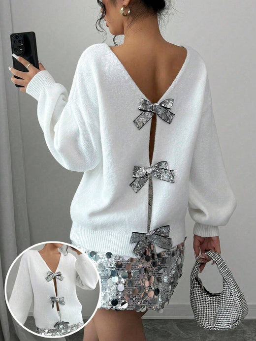 Fashionable Loose Knitted Sweater With Sequin Bow Accent
