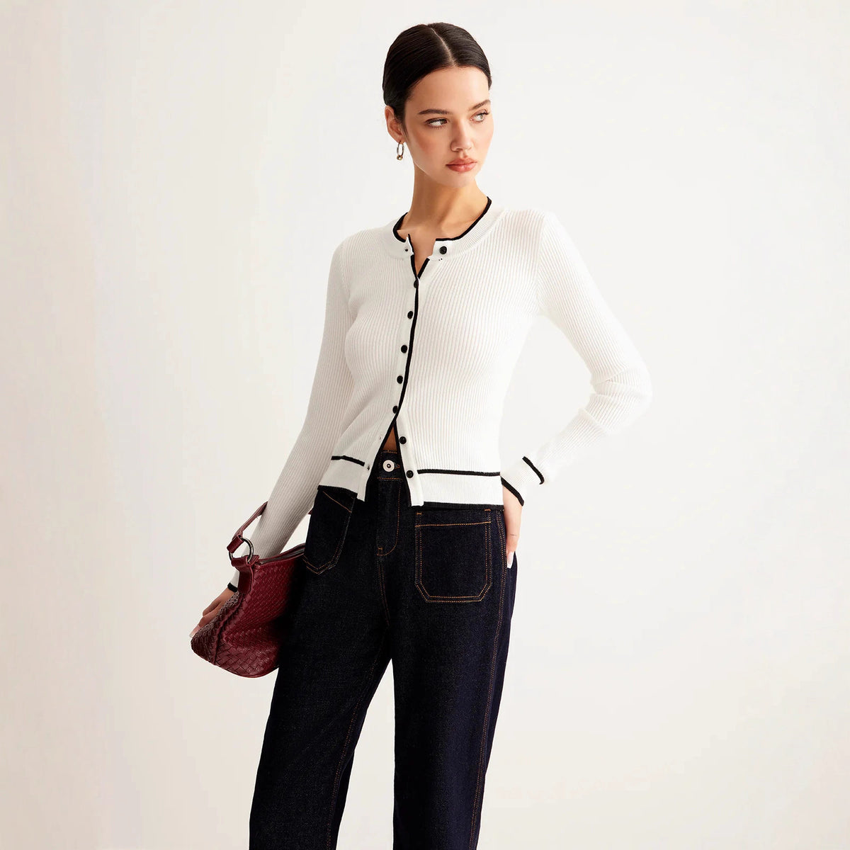 Womens Cozy, Atmospheric Sweater That Flatters