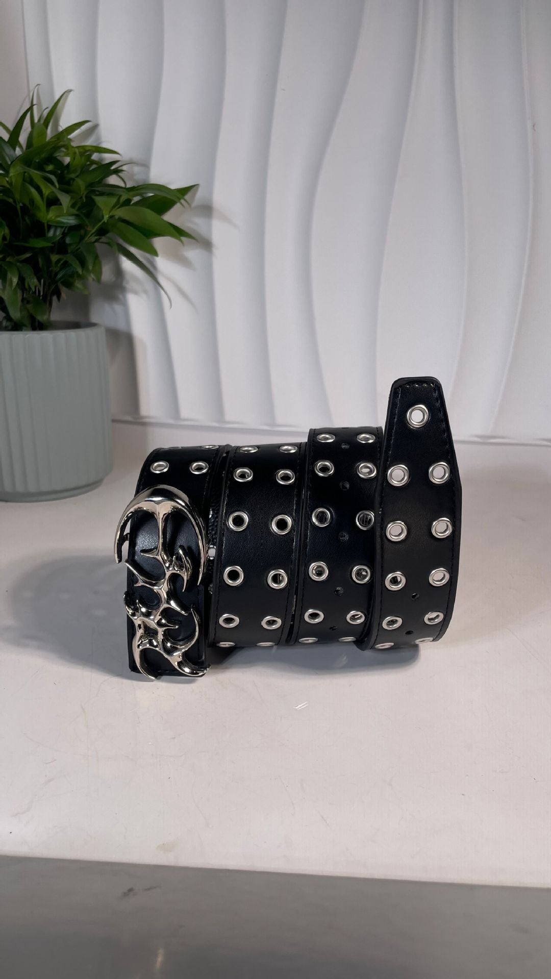 Personality Alien Punk Hollow Eye Rivet Belt Men